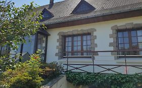Maison dans le bourg